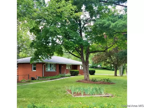 223 N Koke Ml, Springfield, IL 62711 photo 2