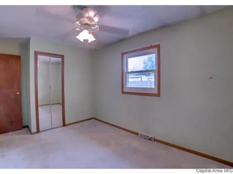 1833 N Albany St, Springfield, IL 62702 photo 17