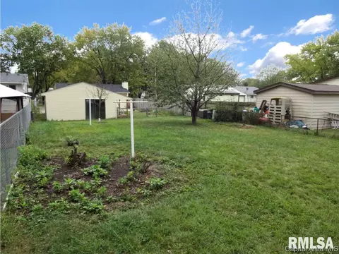 1833 N Albany St, Springfield, IL 62702 photo 6