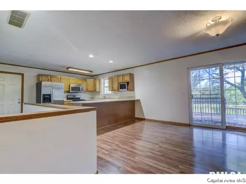 1844 Bruns Ln, Springfield, IL 62702 photo 12