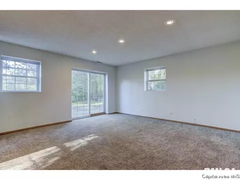 1844 Bruns Ln, Springfield, IL 62702 photo 6