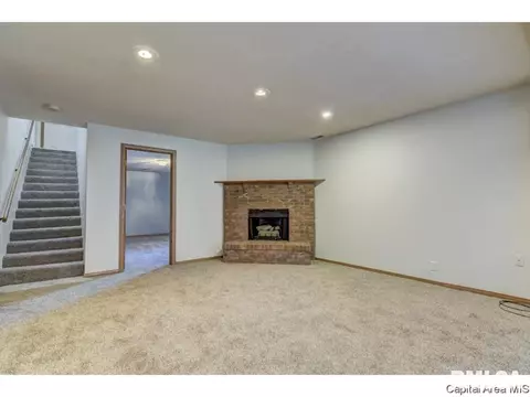 1844 Bruns Ln, Springfield, IL 62702 photo 26