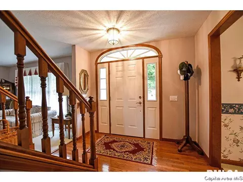 4001 Eagle Wing, Springfield, IL 62711 photo 3