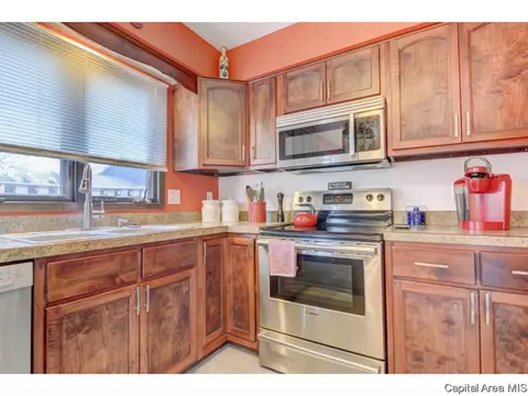 20 Brookside Pl, Springfield, IL 62704 photo 9