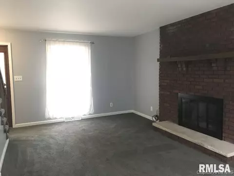 40 Bonneville Dr, Springfield, IL 62707 photo 8
