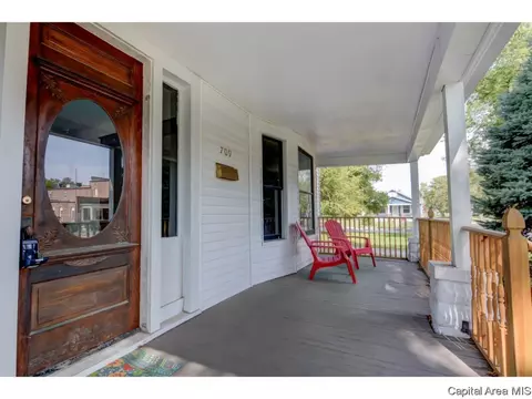 709 S 12th St, Springfield, IL 62703 photo 3