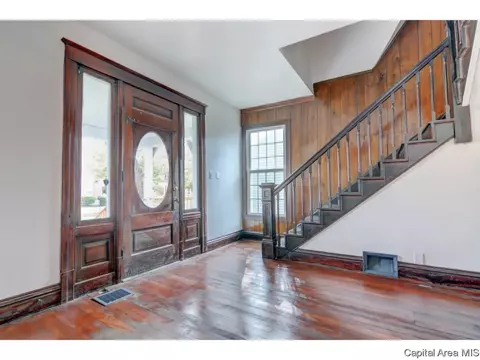 709 S 12th St, Springfield, IL 62703 photo 5