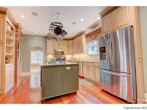 1619 Bates, Springfield, IL 62704 photo 10