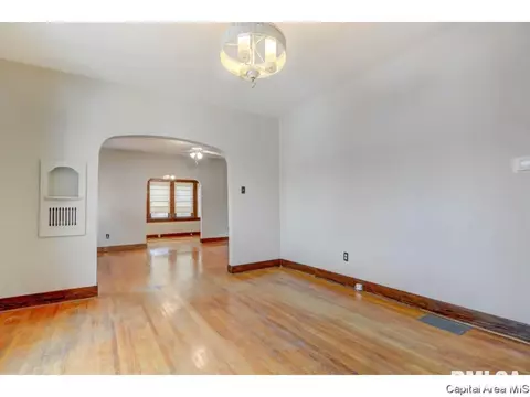 1925 S Walnut St, Springfield, IL 62704 photo 11
