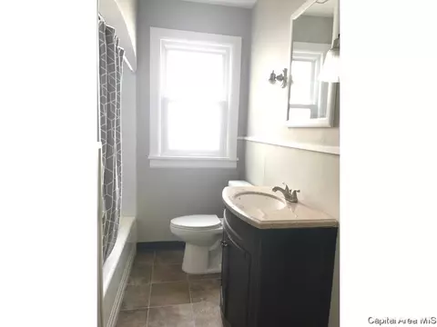 501 E Iles, Springfield, IL 62703 photo 21