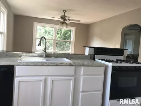 501 E Iles, Springfield, IL 62703 photo 6