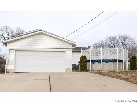 230 E Houston Street St, Springfield, IL 62707 photo 2