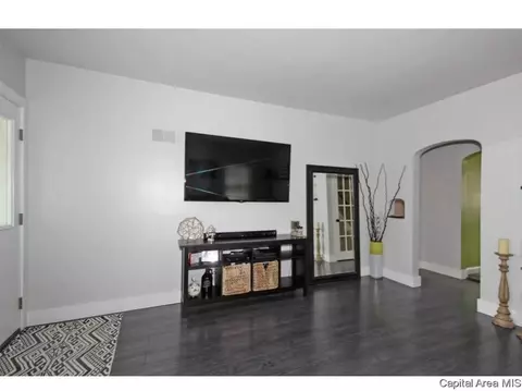 2140 Marland St, Springfield, IL 62702 photo 3