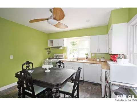 2140 Marland St, Springfield, IL 62702 photo 8