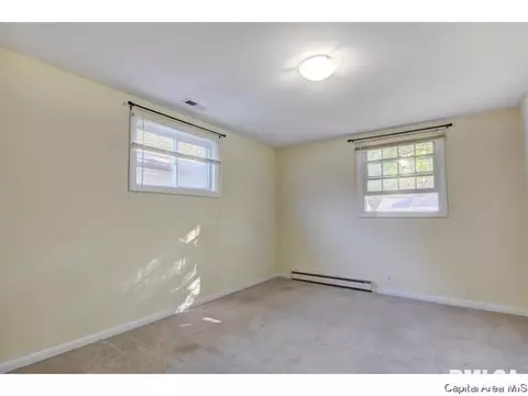 3225 Mars, Springfield, IL 62702 photo 9