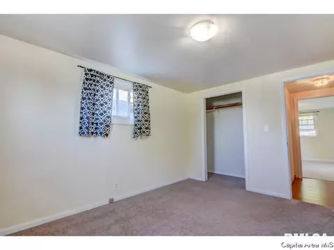 3225 Mars, Springfield, IL 62702 photo 4