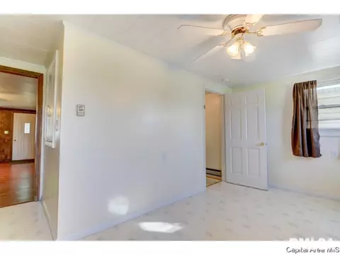 3225 Mars, Springfield, IL 62702 photo 13