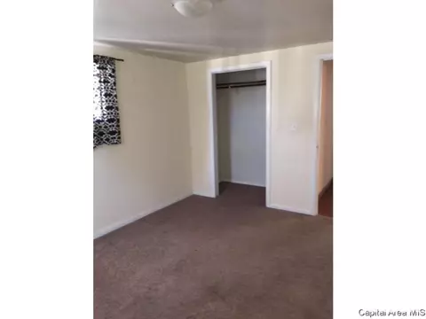 3225 Mars, Springfield, IL 62702 photo 5
