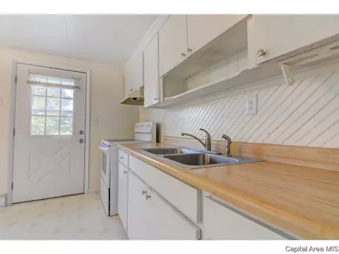 3225 Mars, Springfield, IL 62702 photo 2