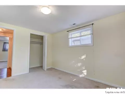 3225 Mars, Springfield, IL 62702 photo 8