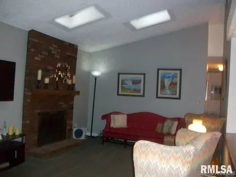 2940 Flowerbrook Ct, Springfield, IL 62702 photo 3