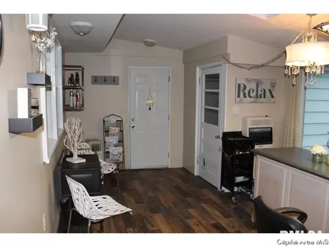 94 Windsor, Springfield, IL 62702 photo 27