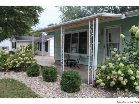 94 Windsor, Springfield, IL 62702 photo 2