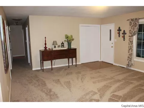 94 Windsor, Springfield, IL 62702 photo 7