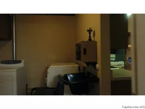 94 Windsor, Springfield, IL 62702 photo 11