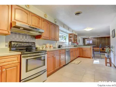 72 Greencastle, Springfield, IL 62707 photo 4