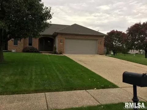 2801 Wordsworth Dr, Springfield, IL 62711 photo 1