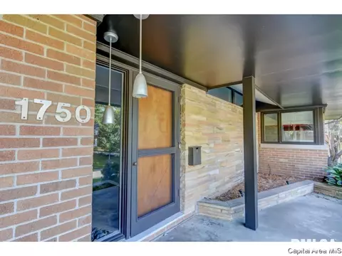 1750 W Ash St, Springfield, IL 62704 photo 2