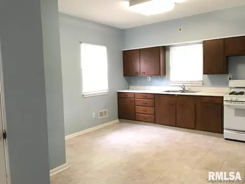 612 W Carpenter Street St, Springfield, IL 62702 photo 2