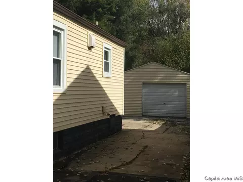 1234 N Franklin Ave, Springfield, IL 62702 photo 3