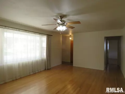 2705 Queensway Rd, Springfield, IL 62703 photo 7