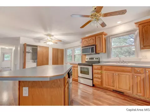 265 Pakey Rd, Springfield, IL 62712 photo 10