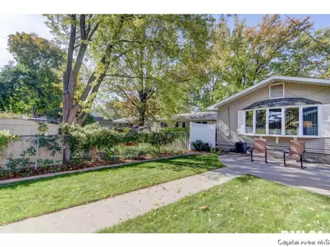 1920 Fairmont Dr, Springfield, IL 62702 photo 12