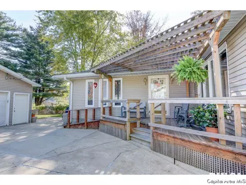 1920 Fairmont Dr, Springfield, IL 62702 photo 6