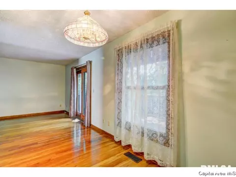 89 Country Pl, Springfield, IL 62703 photo 7