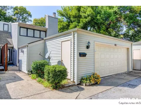 89 Country Pl, Springfield, IL 62703 photo 1