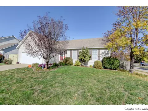 3825 Kerry Blvd, Springfield, IL 62712 photo 1