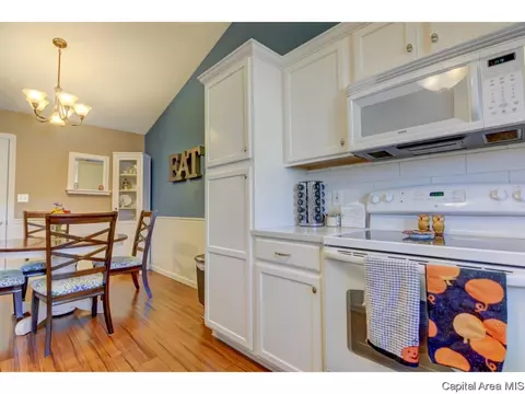 3825 Kerry Blvd, Springfield, IL 62712 photo 14