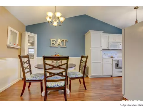 3825 Kerry Blvd, Springfield, IL 62712 photo 19
