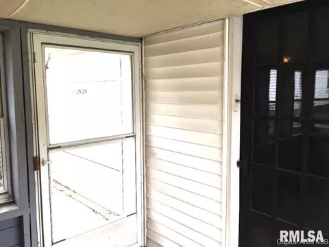 1231 Monument, Springfield, IL 62702 photo 9