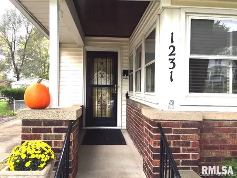 1231 Monument, Springfield, IL 62702 photo 4