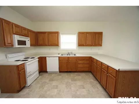 2601 Varsity Ct, Springfield, IL 62712 photo 13