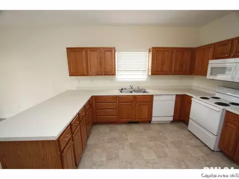 2601 Varsity Ct, Springfield, IL 62712 photo 15