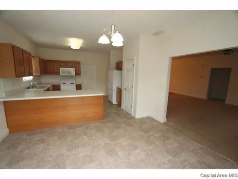 2601 Varsity Ct, Springfield, IL 62712 photo 18
