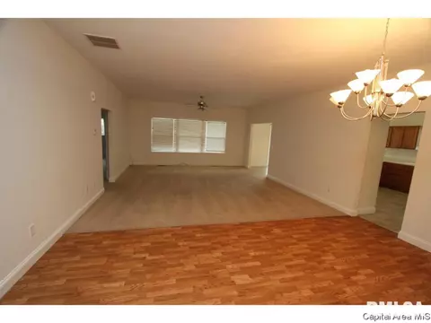2601 Varsity Ct, Springfield, IL 62712 photo 25