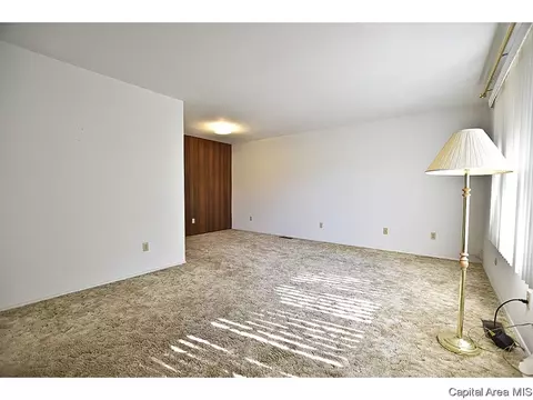 193 Nottingham Rd, Springfield, IL 62704 photo 9